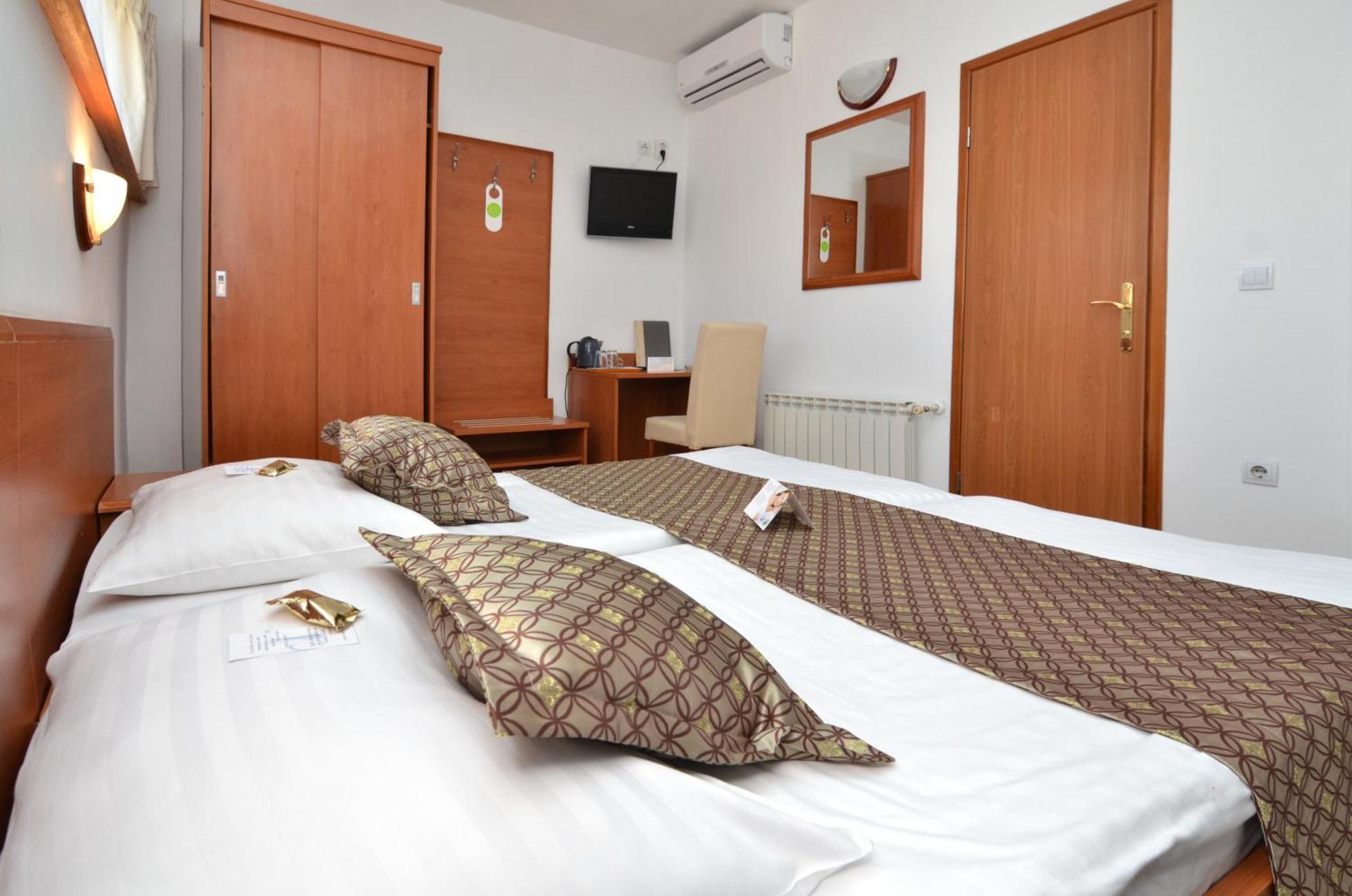 Hotel Neboder Rijeka Phòng bức ảnh